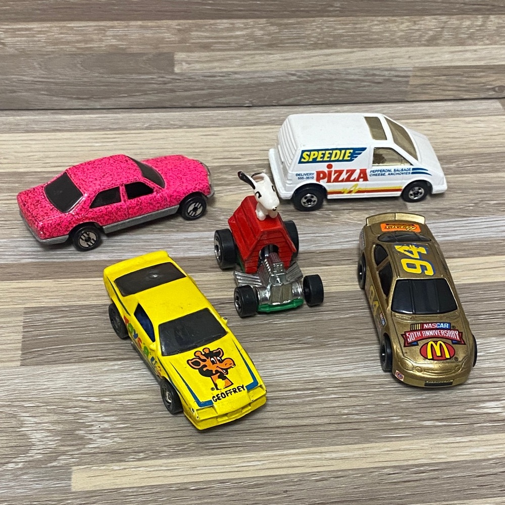 Pink hot wheels Vintage hot wheels Toy Car Set